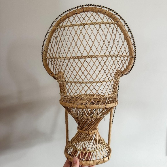 Peacock Wicker Fan Back Rattan Chair 16" Doll Plant Stand Boho Cottage Core - Picture 4 of 7